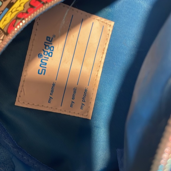 Smiggles backpack with superhero cape - Picture 5 of 5